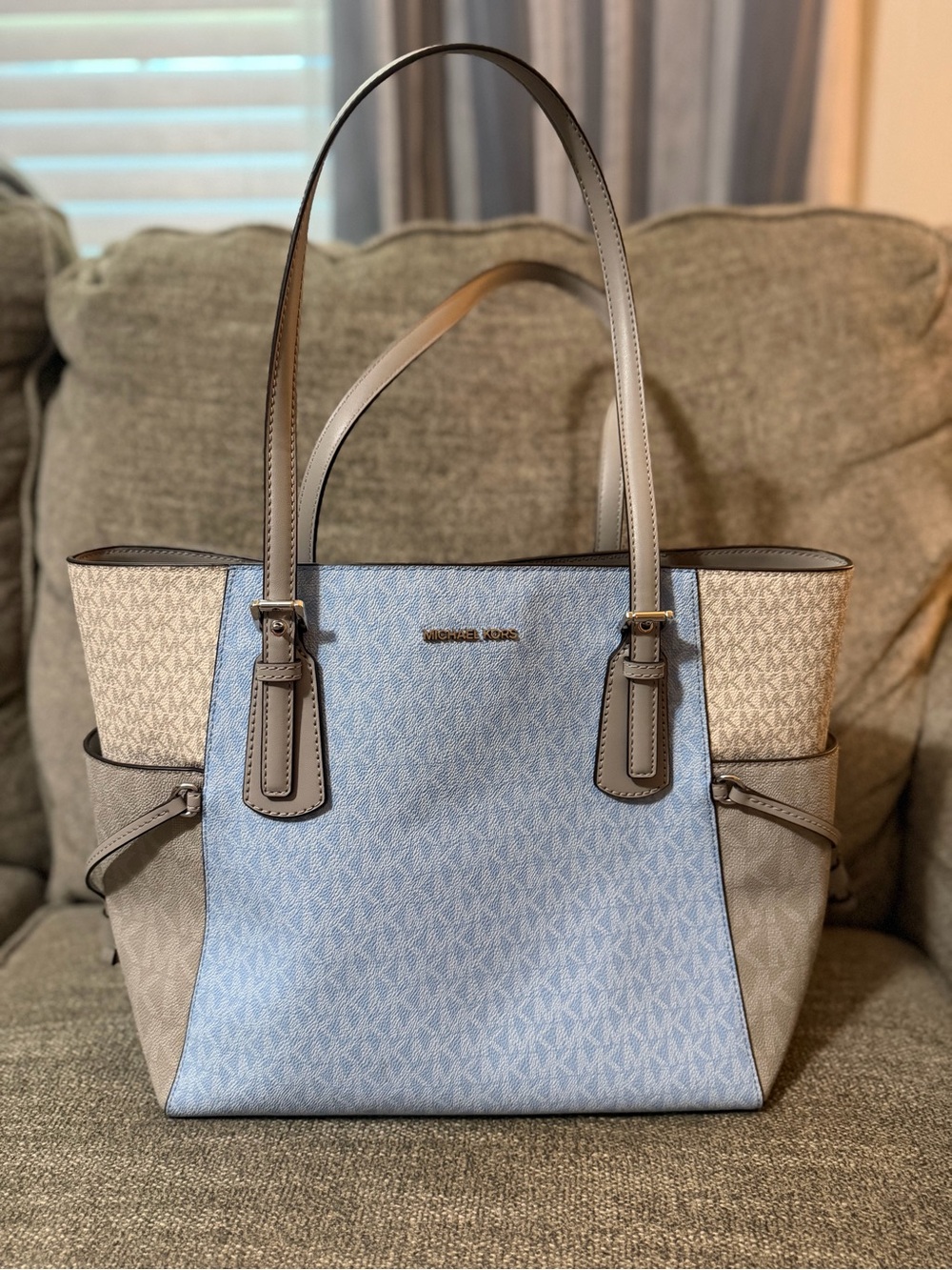 Michael Kors Blue and Beige Signature Tote & Wallet Set